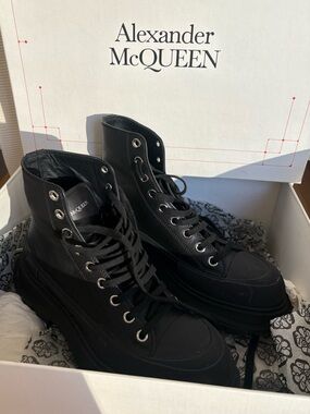 Alexander McQueen Black High-Top Platform Lace-Up Sneakers